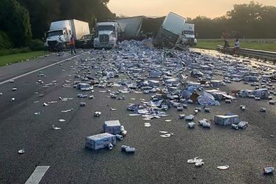 Florida highway covered in Coors Light beer after semi crash