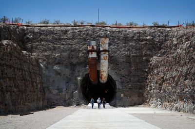 Nevada wants feds to declare mothballed nuke dump plan dead