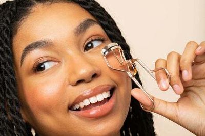 Best eyelash curlers for a flutter with maximum lift and length