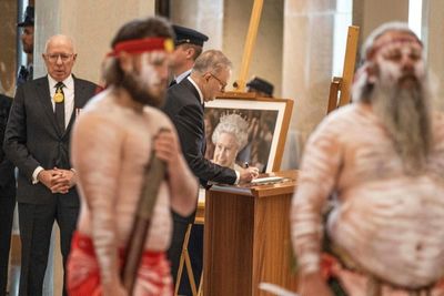 Protests mark Australia's 'day of mourning' for queen