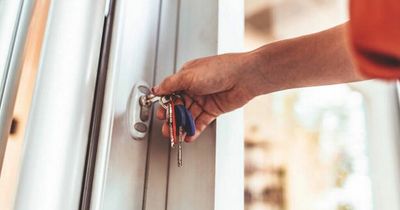 Locksmith warns homeowners over 'new burglary trick' that 'takes seconds'