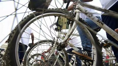 Three-day, 300-km cycling event flagged off in Jammu and Kashmir