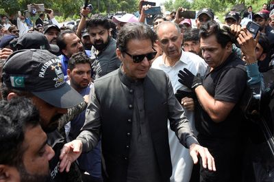 Police deployed at Pakistan PM Khan's court indictment