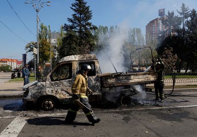Teenager among six killed in shelling of Donetsk market