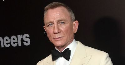 Daniel Craig looks suave as he channels James Bond at the Pioneer Dinner 2022