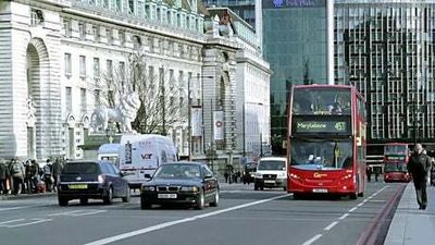 Bus drivers to strike in dispute over pay