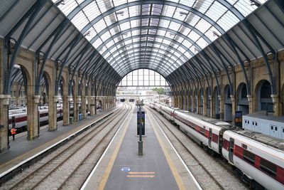 40,000 rail workers to walk out in fresh strike action