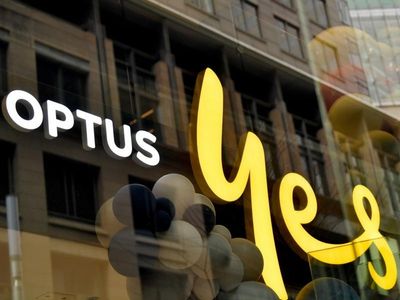 Optus emails customers over breach