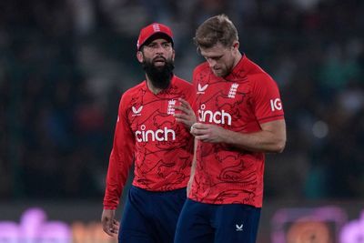 Moeen Ali admits ‘gamble’ failed as Pakistan masterclass levels T20 series