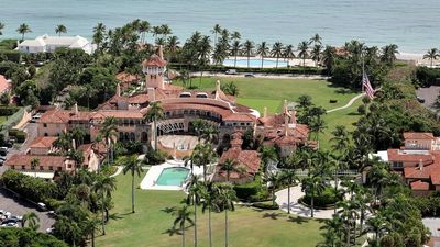 Special master in Mar-a-Lago probe sets timeline to review documents