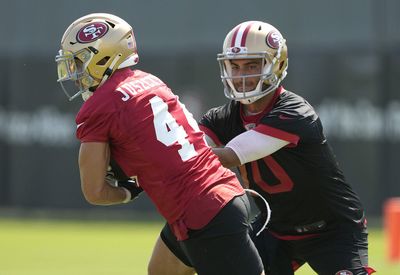 Warriors’ Steve Kerr meets Kyle Shanahan, visits 49ers practice before game vs. Broncos