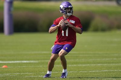 Ben Johnson downplays any worries about ex-Lions QB David Blough helping the Vikings
