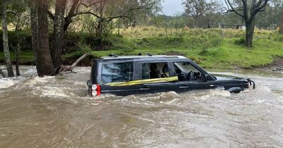 'Holy moly': Hunter cop tells of daring flood rescue near Dungog