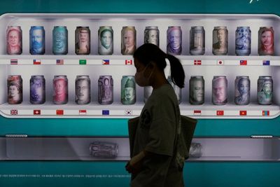 Asian stocks slide for 3rd day on economic growth fears
