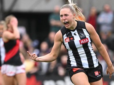 Pies bounce back, defeat Bombers in AFLW