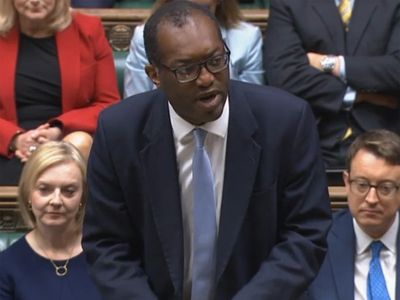 Energy bill package will cost £60bn in first six months, says chancellor Kwasi Kwarteng