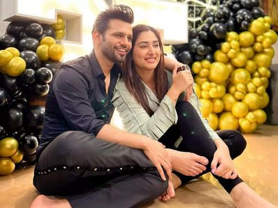 Disha Parmar pens love note for husband Rahul Vaidya on his 35th birthday; here's how he reacted