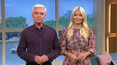 65,000 sign petition to axe Holly Willoughby and Phillip Schofield from This Morning pair over ‘Queuegate’