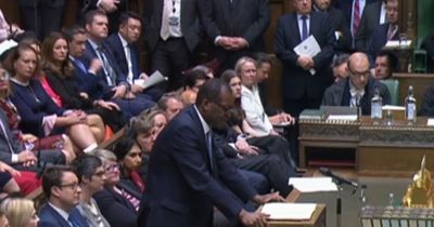 Universal Credit warning to tens of thousands of people as government announces major change