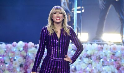 Taylor Swift fans are convinced she’s playing the Super Bowl Halftime Show and they might be right