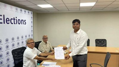 Dilip Tirkey becomes first player-president of Hockey India