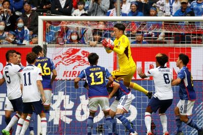 Kamada, Mitoma on target as Japan cruise past US