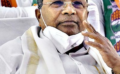 FIR against Siddaramaiah, DKS and others for pasting ‘PayCM’ poster