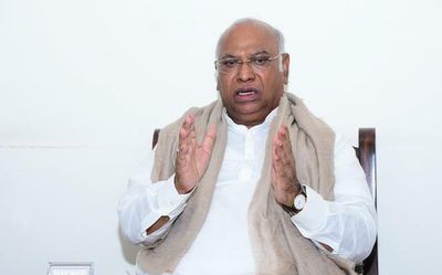Want Rahul Gandhi to be Congress president again: Kharge