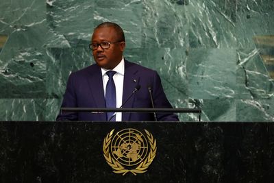 ECOWAS sanctions Guinea, condemns Mali over Ivorian troops