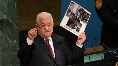 Abbas: Lapid's UN remarks "positive," but Israel "destroying" two-state solution