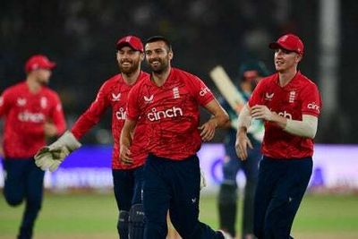 Pakistan vs England: Mark Wood makes blistering return as visitors reclaim T20 series