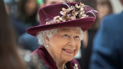 Republic movement unleashes campaign after mourning period for Queen