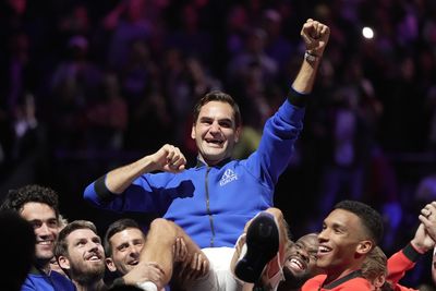 Roger Federer loses his final match in doubles alongside Rafael Nadal