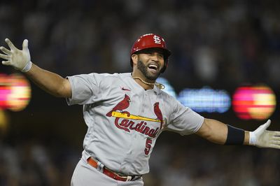 Cardinals' Albert Pujols hits 700th home run, becoming 4th player to reach the mark