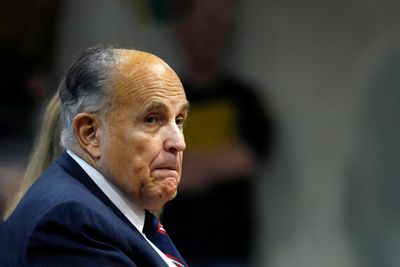 Giuliani skimps on divorce settlement