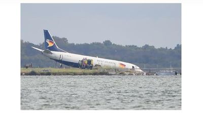 Plane Overshoots Runway, Closes Airport in Southern France