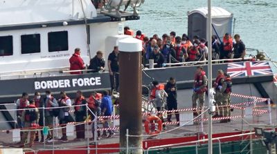 More than 600 people cross the Channel in small boats