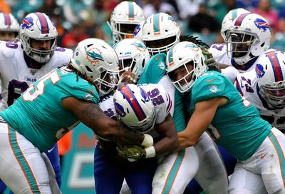 Who the experts are taking in Dolphins vs. Bills