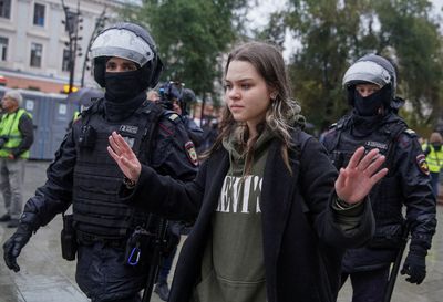 Complaints about Russia's chaotic mobilisation grow louder