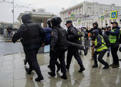 More than 730 detained in anti-mobilisation protests across Russia - rights group