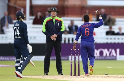 India beat England after controversial run-out to complete series sweep at Lord’s