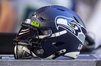 Seahawks elevate 2 defenders from practice squad for Falcons game