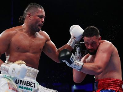 Joe Joyce stops Joseph Parker in 11th round to win WBO interim heavyweight title