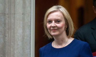 Liz Truss ‘plans to loosen immigration rules to boost UK economy’