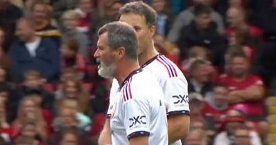 Roy Keane shoves teammate seconds after coming on for Man Utd vs Liverpool legends