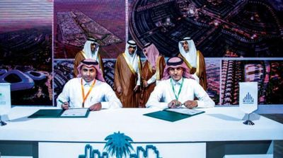 Saudi Arabia Signs $10.6 Bln Deal to Develop Local Infrastructure