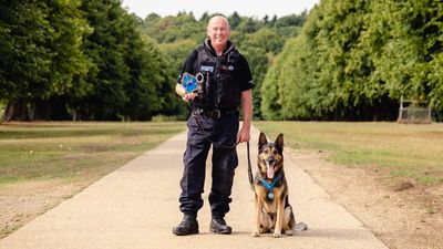 Retired Humberside Police dog shot three times in the face wins lifetime award