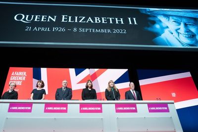 Starmer: It still feels impossible to imagine a Britain without the Queen