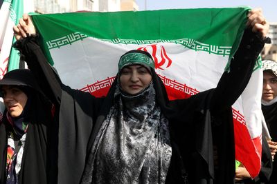 Iran’s pro-government counter-protesters try to change narrative