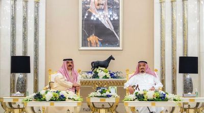 Custodian of the Two Holy Mosques Meets with King of Bahrain in Jeddah